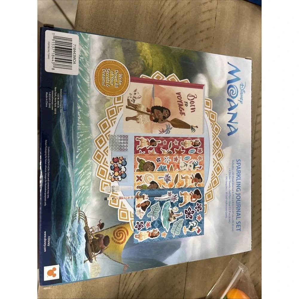 Disney Moana Sparkling Journal Set